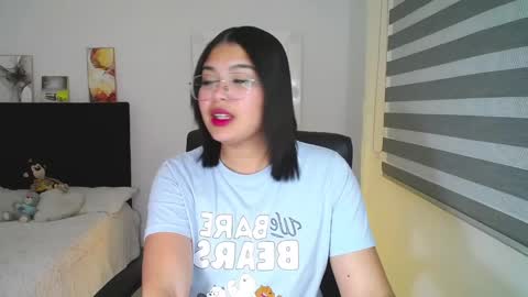 Snapshot of sheryl_stone2 chatting on February 3, 5:51 am Sheryl Stone2 online show from February 3, 5:51 am