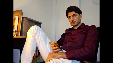 shhervin online show from May 1, 1:37 pm