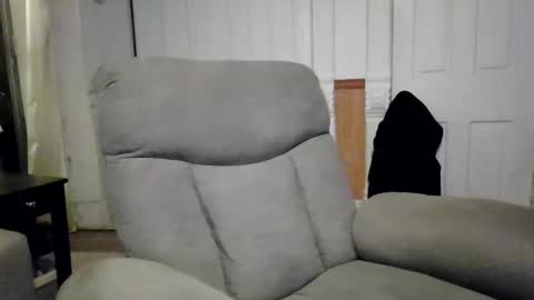 Snapshot of shifty885 chatting on February 1, 2:10 am shifty885 online show from February 1, 2:10 am