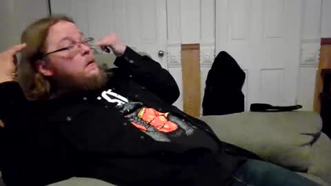 Snapshot of shifty885 chatting on February 1, 10:41 pm shifty885 online show from February 1, 10:41 pm