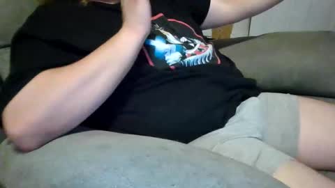 Snapshot of shifty885 chatting on March 14, 1:34 am shifty885 online show from March 14, 1:34 am