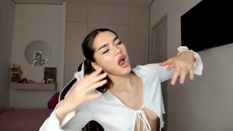 Shineel online show from January 8, 3:42 am