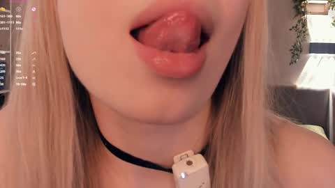 Stella  online show from April 18, 8:51 am