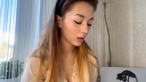 Snapshot of shirleepoma chatting on April 17, 6:16 am Joli online show from April 17, 6:16 am
