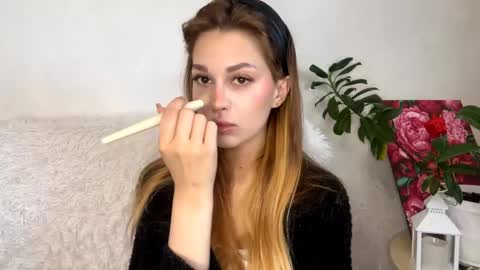 Snapshot of shirleepoma chatting on April 21, 3:57 am Joli online show from April 21, 3:57 am