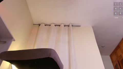  kendal  online show from September 27, 1:49 pm