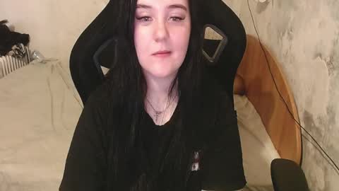 Snapshot of show_for_you chatting on April 25, 2:47 pm show_for_you online show from April 25, 2:47 pm