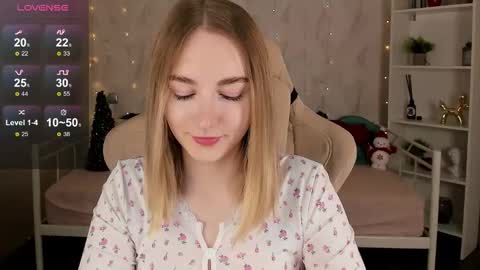 Polly online show from December 16, 12:15 am