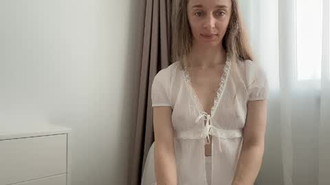 Snapshot of shy_schoolgirl_ chatting on May 28, 12:35 pm shy_schoolgirl_ online show from May 28, 12:35 pm