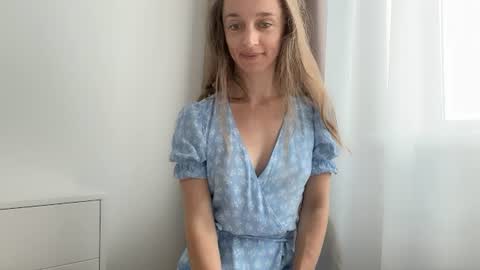 shy_schoolgirl_ online show from July 4, 8:53 am
