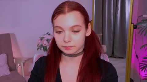 Aisha online show from April 30, 2:12 pm