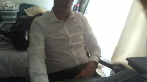 Snapshot of shyfrenchcock chatting on July 20, 12:40 pm shyfrenchcock online show from July 20, 12:40 pm