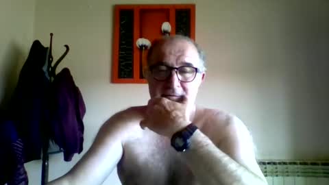 shymmy10 online show from April 18, 11:14 am