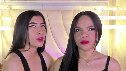 Siara and Zoe tattoo online show from July 7, 11:20 pm