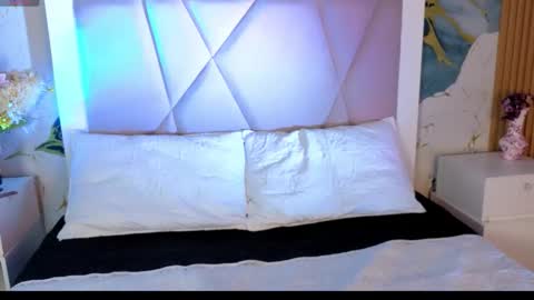 Sienna Desieree online show from April 15, 2:02 pm