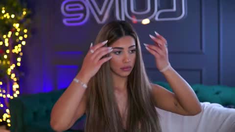 Sienna online show from January 19, 11:14 am