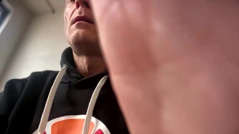 R online show from February 5, 10:53 am