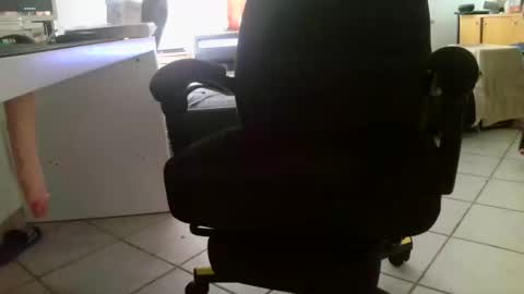 Snapshot of siggi180197 chatting on March 12, 2:56 pm siggi online show from March 12, 2:56 pm