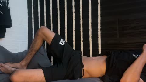 silentseduction69 online show from June 23, 5:05 am