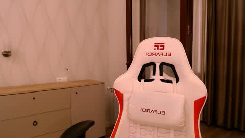 silk_ann online show from November 23, 5:18 am