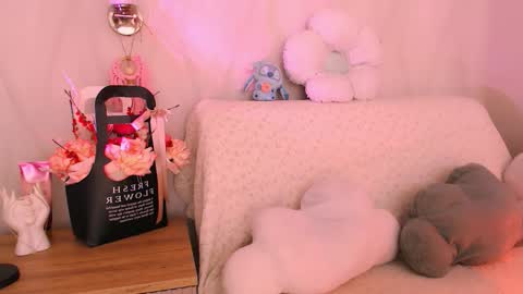 silk_ann online show from February 4, 8:42 am