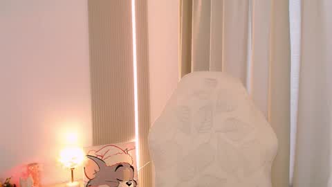 silk_ann online show from April 8, 8:03 am