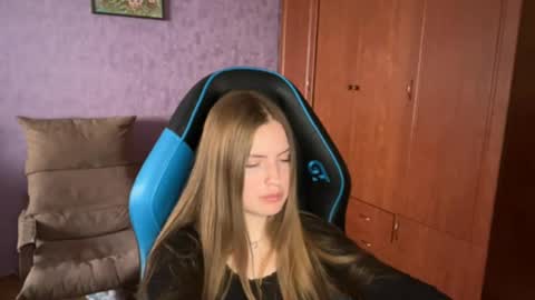 Erica online show from May 27, 12:46 pm