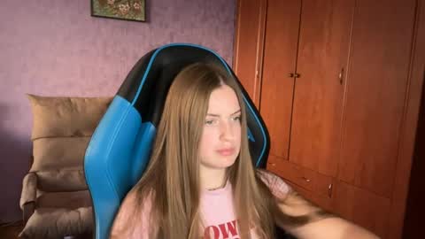 Erica online show from June 4, 4:24 pm