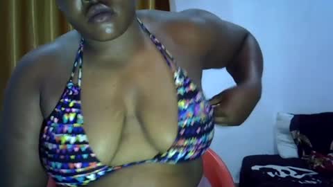 Snapshot of silver_baby06 chatting on June 14, 7:16 pm silver baby06 online show from June 14, 7:16 pm