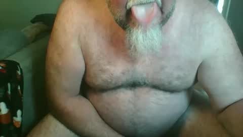 silverdadbod2026 online show from April 18, 7:07 pm