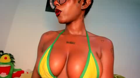 silverosequeen online show from July 15, 6:29 am