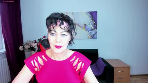 Snapshot of silvia_wallec chatting on April 24, 5:32 am Silvia Wallec online show from April 24, 5:32 am