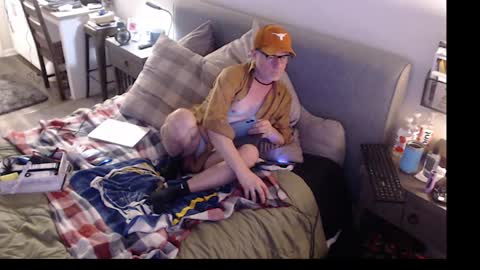 Snapshot of simmerdownboi chatting on January 25, 7:49 am Simmerdownboi Will online show from January 25, 7:49 am