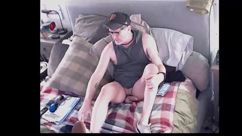 Snapshot of simmerdownboi chatting on March 14, 8:20 am Simmerdownboi Will online show from March 14, 8:20 am