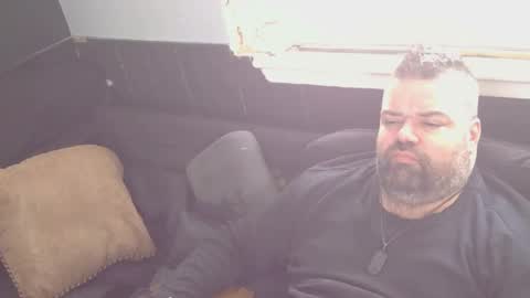 Snapshot of simon_8510 chatting on March 28, 11:21 am simon_8510 online show from March 28, 11:21 am