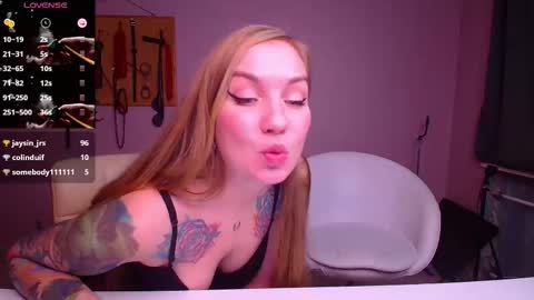 simona_moonshine online show from October 3, 8:17 pm