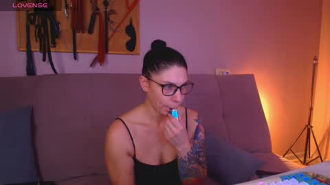 simona_moonshine online show from January 17, 4:22 pm