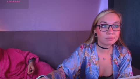 simona_moonshine online show from March 30, 6:47 am