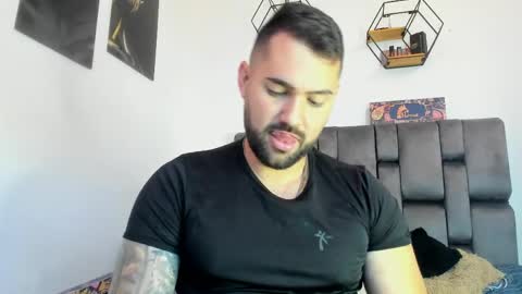 Simon online show from May 22, 6:35 pm