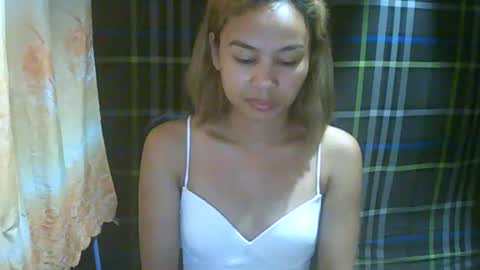 Snapshot of simply__me chatting on February 19, 11:01 pm simply__me online show from February 19, 11:01 pm