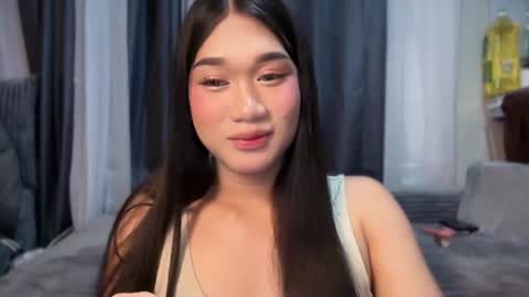 Kylie online show from June 20, 1:03 pm