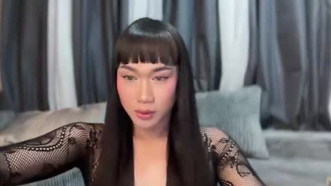 Kylie online show from July 7, 7:23 am