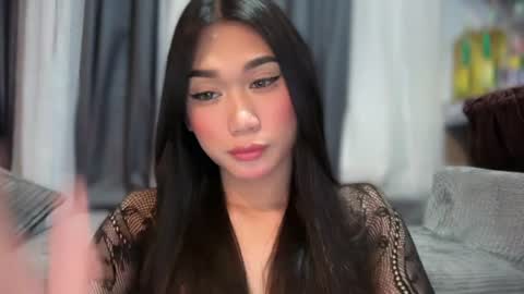 Kylie online show from July 26, 8:32 am