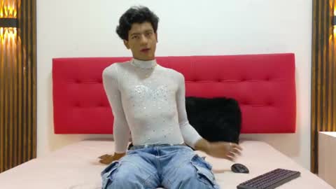   online show from June 12, 10:47 am