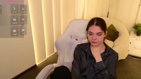 Snapshot of sindell_cryell chatting on June 1, 9:16 pm sindell_cryell online show from June 1, 9:16 pm