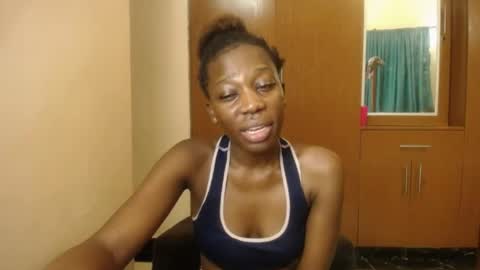Elsy online show from April 28, 3:28 pm