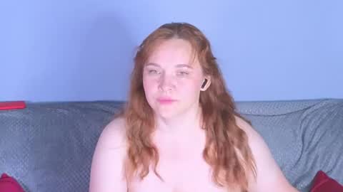Snapshot of sinful_helena chatting on June 17, 4:04 am sinful_helena online show from June 17, 4:04 am