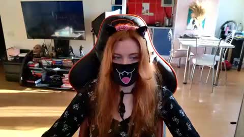 Snapshot of sinnerscorner chatting on June 25, 2:22 am Alya and Mr. Sinner online show from June 25, 2:22 am