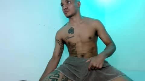 Snapshot of sir_black1 chatting on December 14, 7:14 pm Sir black online show from December 14, 7:14 pm