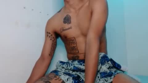 Snapshot of sir_black1 chatting on December 4, 5:43 pm Sir black online show from December 4, 5:43 pm